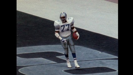 Jim Jeffcoat intercepts batted ball for a TD
