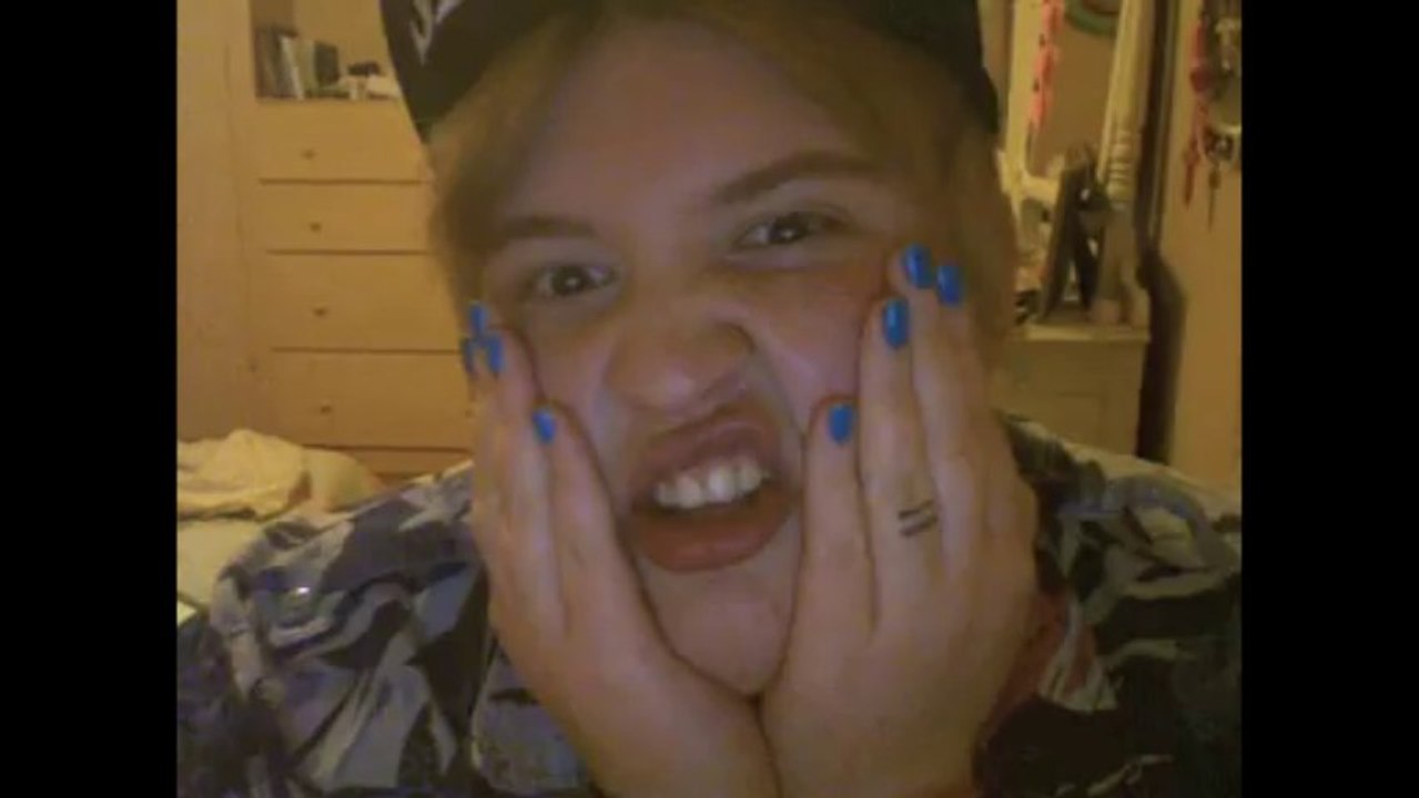 reaction to lonely mv