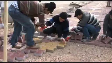 Dere kenarı parke yapımı