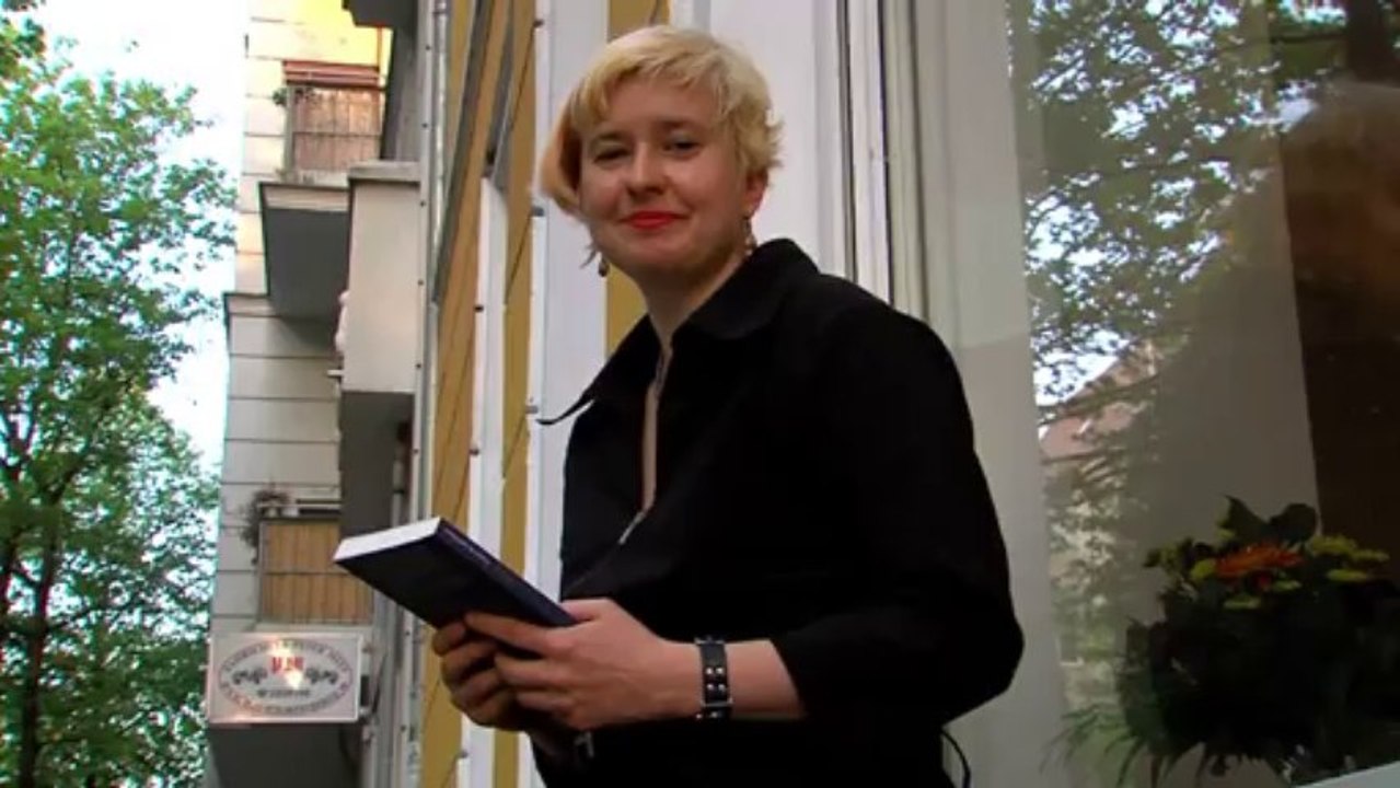 Milena Oda liest bei 'Orange Ear' Berlin / Short Version