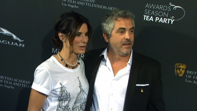 Sandra Bullock Has To Have Scones At Tea Party