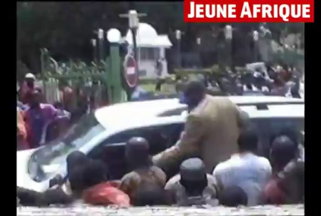 Les images exclusives de l'agression du président malien, Dioncounda Traoré, à Bamako, le 21 mai