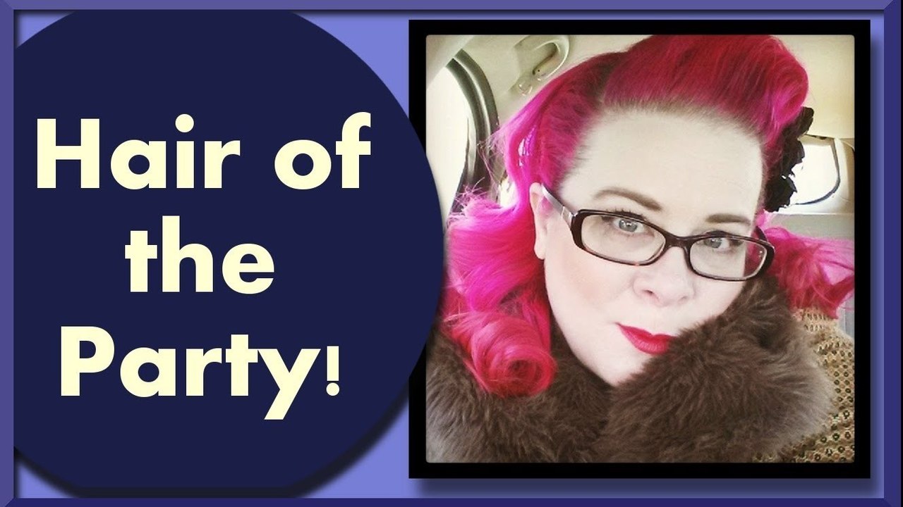 Rockabilly Curls - Vintage Holiday Party Perfection - #Holiganza