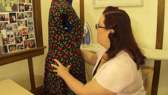 So Sew Vintage 1947 Butterick Dress - The Finished Dress (8 of 8)
