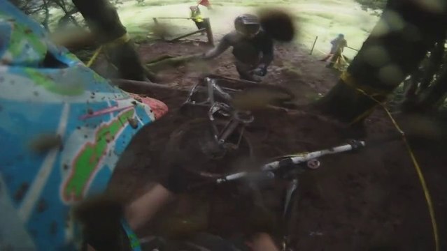 Epic Downhill MTB Action + Lots Of Crashes!