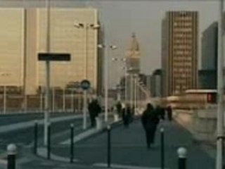 GAUMONT : PARS VITE ET REVIENS TARD