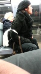 Une femme insulte Sarkozy dans le métro