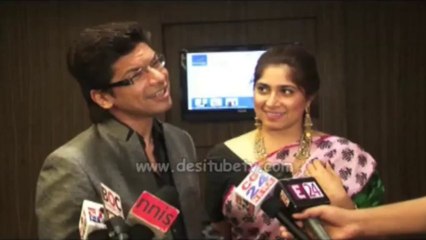 Shaan singer sang during the grand reception for singer  toshi wedding by bleesing the new copules