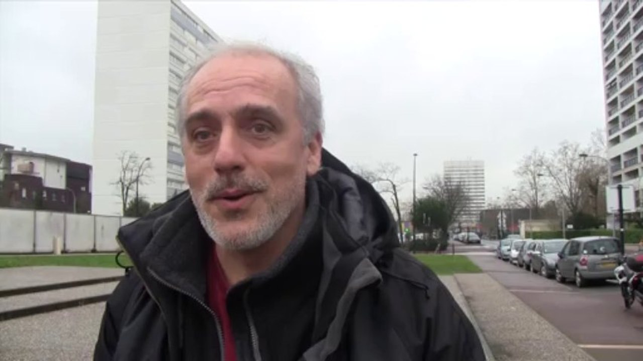 Philippe Poutou bouteille Bordeaux