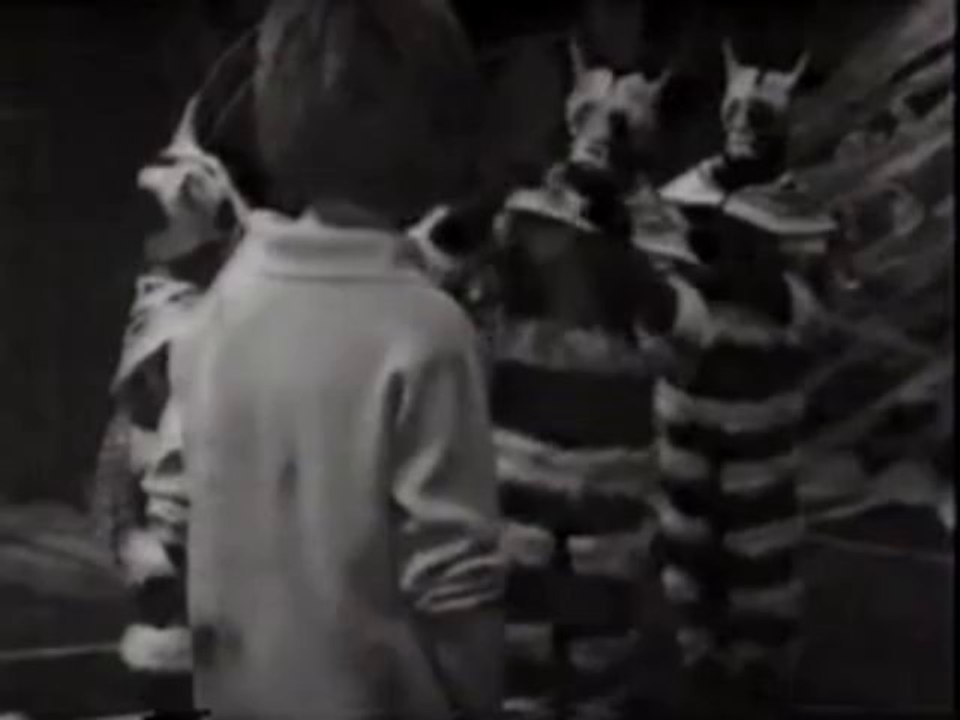 s02e05p5 Invasion