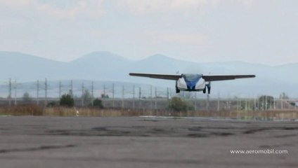 Un nouveau prototype de voiture volante à la slovaque