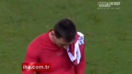 Arda Turan ve Lionel Messi Forma Değiştirdi