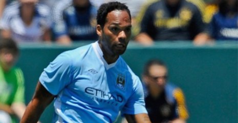 Beşiktaşlı Yönetici: Lescott Görüşmeleri Devam Ediyor