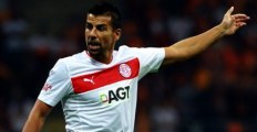 Antalyaspor Milan Baros ile Yollarını Ayırdı