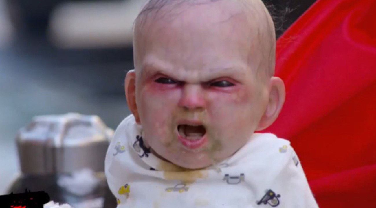 Un bébé démoniaque terrorise les passants à New York - ZAPPING ACTU DU 16/01/2014