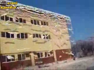 Çatıdaki Kar Nasıl Temizlenir?