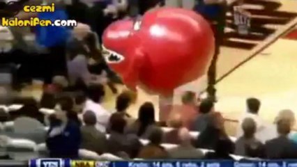 Maskot, Ponpon Kızı Yedi Bitirdi