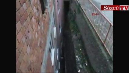 Pencereden düşen oğlunun peşine atladı