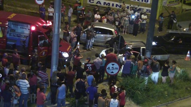 Ivre, il roule avec un cycliste mort sur son pare-brise