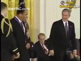 Bush'un Dövüşme İsteğine Muhammed Ali'nin Cevabı