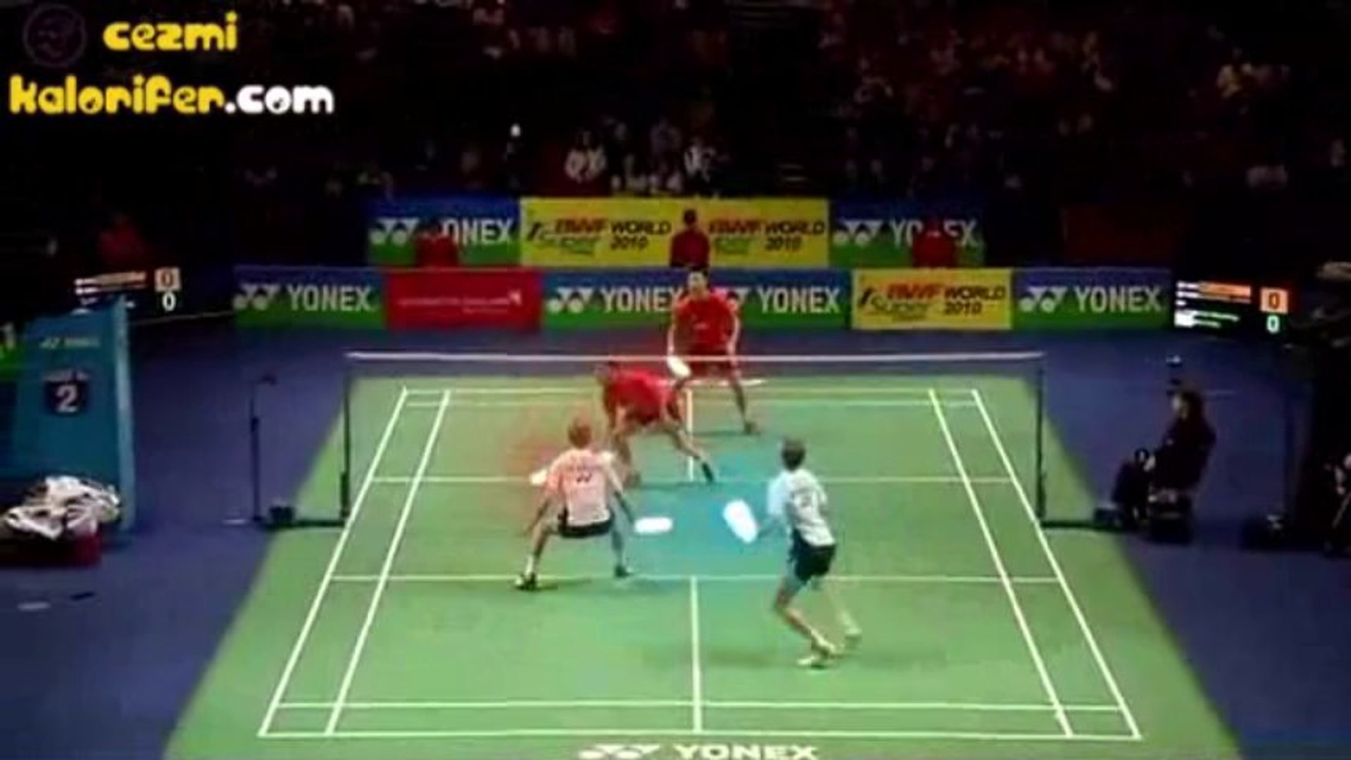 Işın Kılıçlarıyla Badminton
