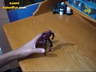 Oynak Örümcek Adam