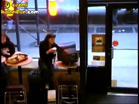 Starbucks'a Windows 95 Yüklü Masaüstü Bilgisayarı