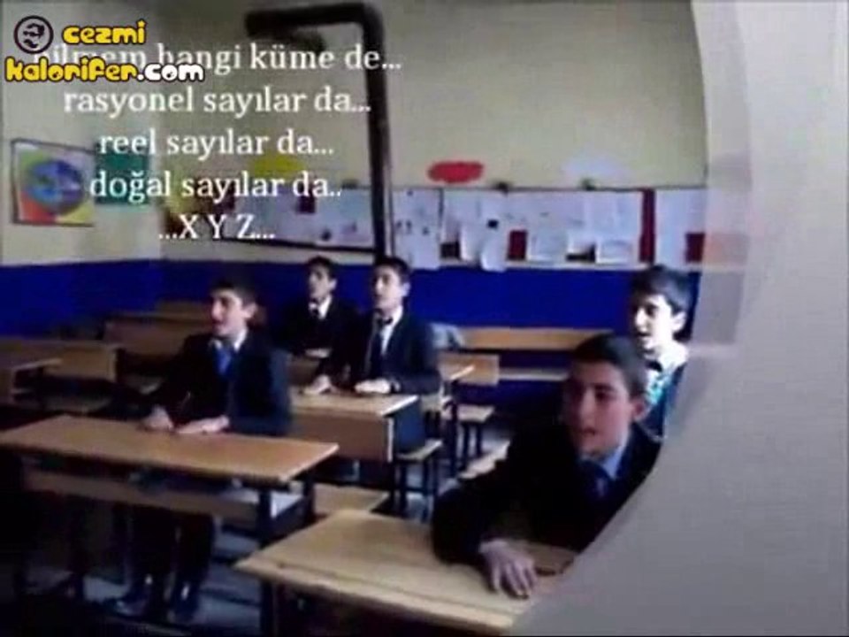 Matematik Öğretmeninin Müzik Dersine Etkisi - Leyli de X