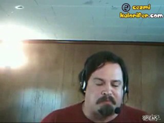 Beatbox Yaptığını Sanan Adam