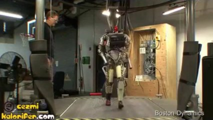 İnsan Anatomisine En Yakın Şekilde Yapılmış Robot