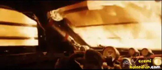 Ölüm Yarışı - Dev Savaş Aracı Sahnesi