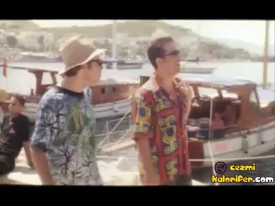 Herşey Çok Güzel Olacak- Bu Ne Biçim Hikaye Böyle