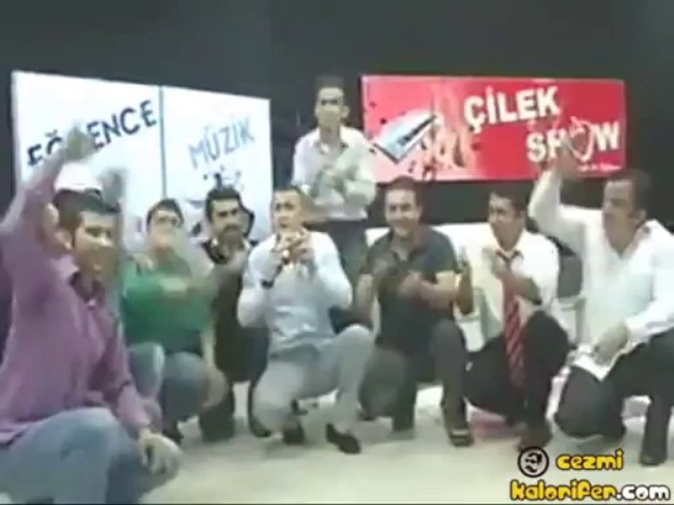 Çiftetelli Eşliğinde Rap Söylemek