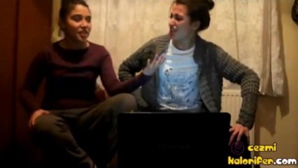 Finalde Anneye Yakalanmak - Adam Gibi Sırtınızı Verin Oturun