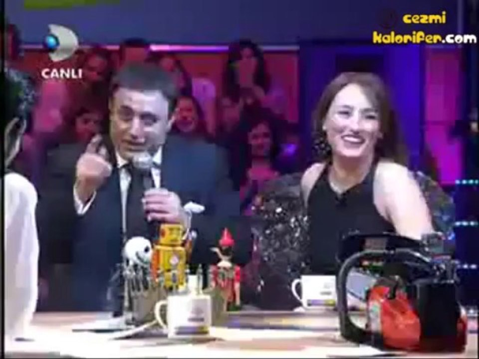 Karı Gördüm Kaydım Kaymaz Olaydım - Mahmut Tuncer