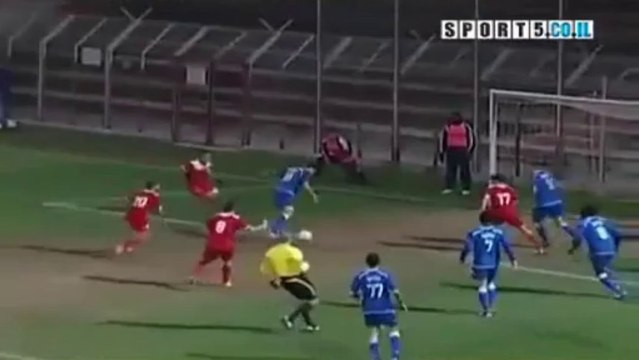 Kendi Kalesine Bi Tuhaf Gol Atmak