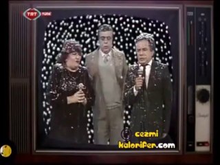 Cenk Koray’dan Yerlere Yatıran Papağan Fıkrası