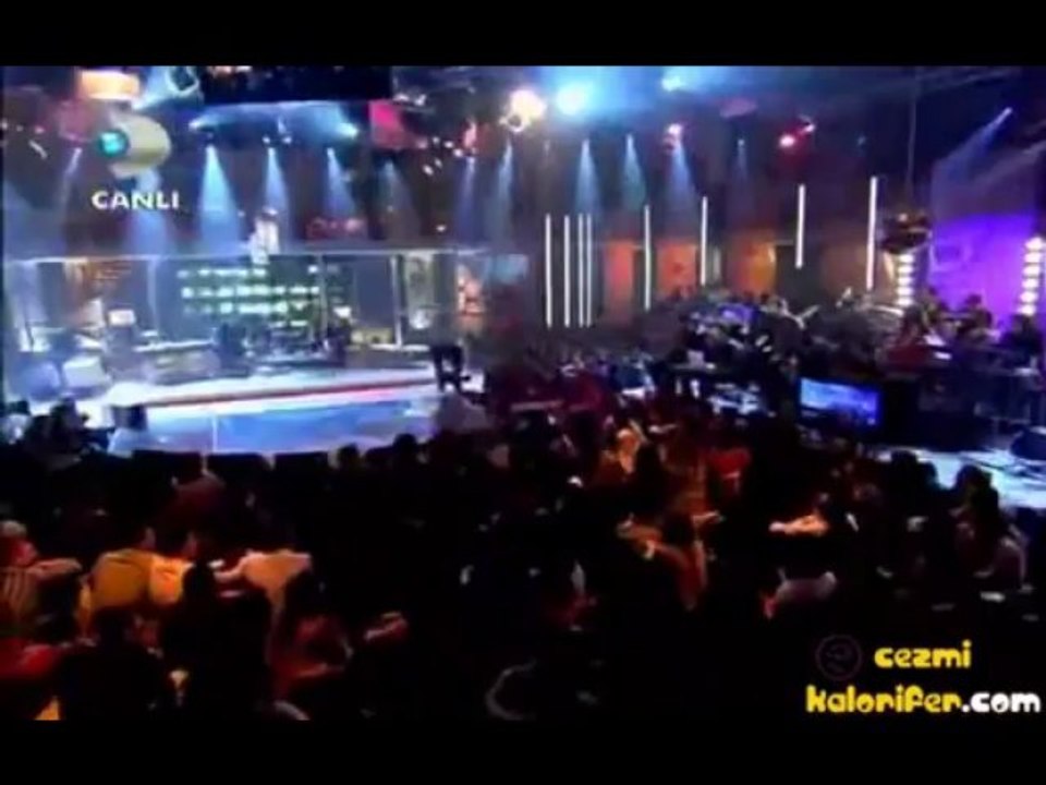 Hande Yener - Bodrum’un Türk Sanat Müziği Versiyonu