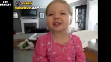 Adele Hayranı Minik Kız