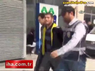 Zeki Müren de Bizi Görecek mi ? Diye Soran Uyuşturucu Satıcısı