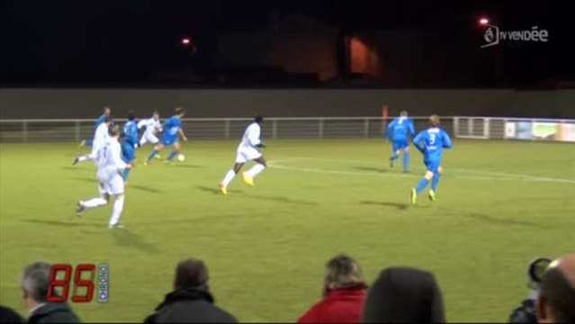 Football : Vendée Fontenay Foot - Avranches (0-1)
