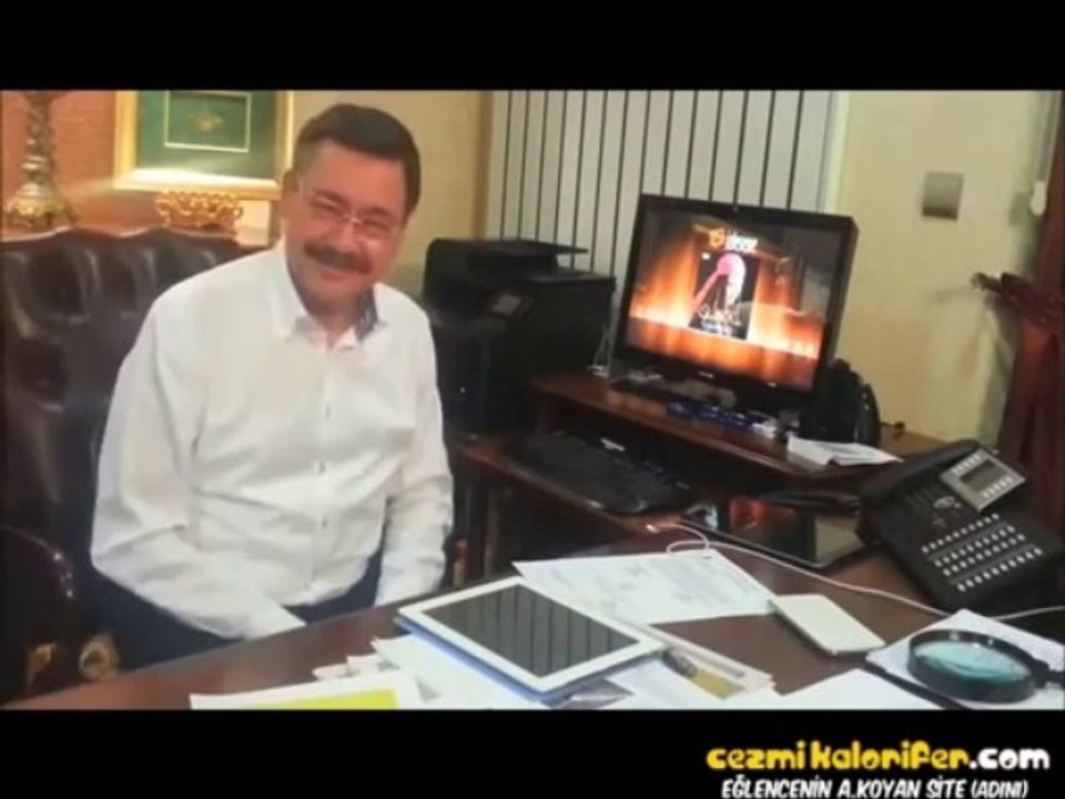 Melih Gökçek İle Şarkı Göndermece - Fuck The Police