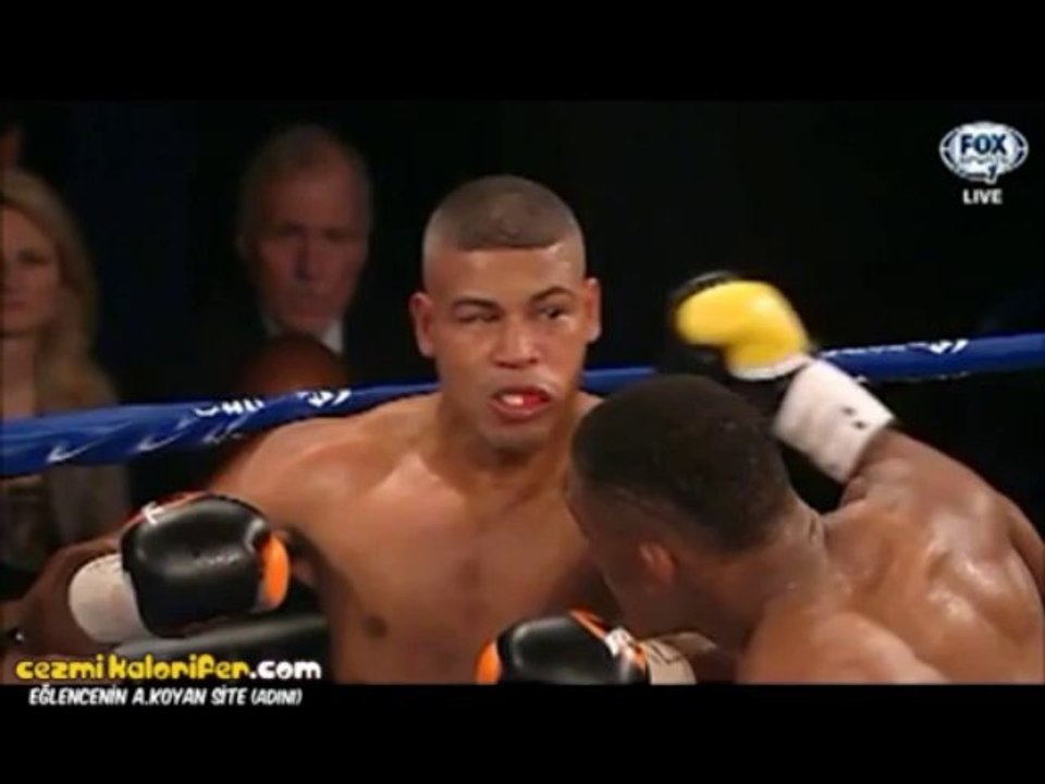 Yavaş Çekimde Nakavt Olan Boksör