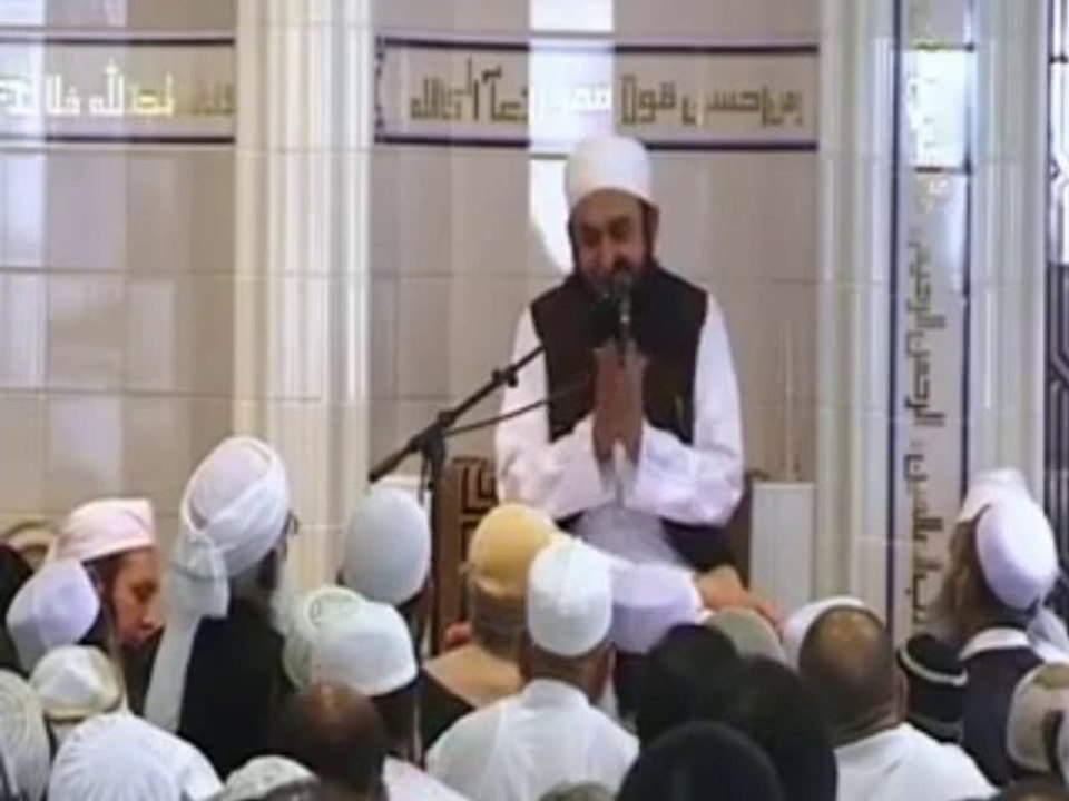 Tableegh kis ka kaam hy by Molana Tariq Jamil