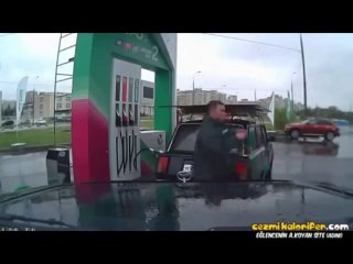 Çalan Şarkıyla Çok Pis Gaza Gelen Pompacı