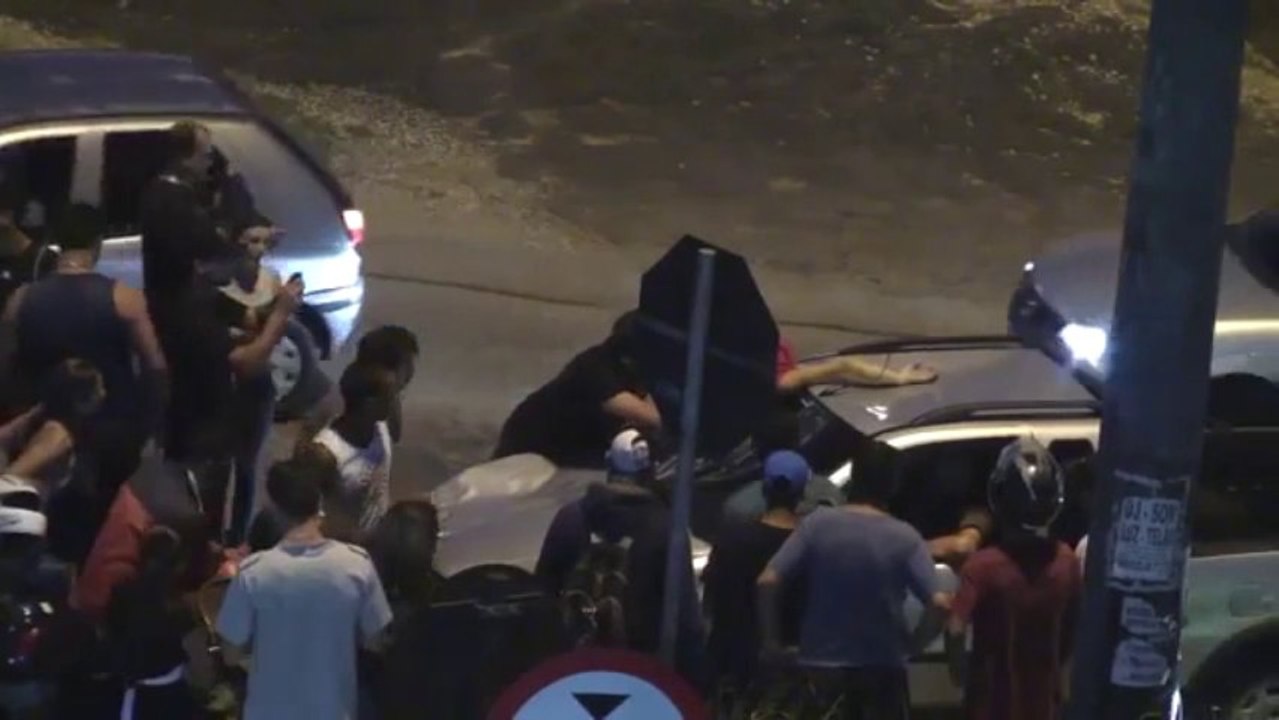 Un gars bourré écrase un cycliste et le traine sur 8km!