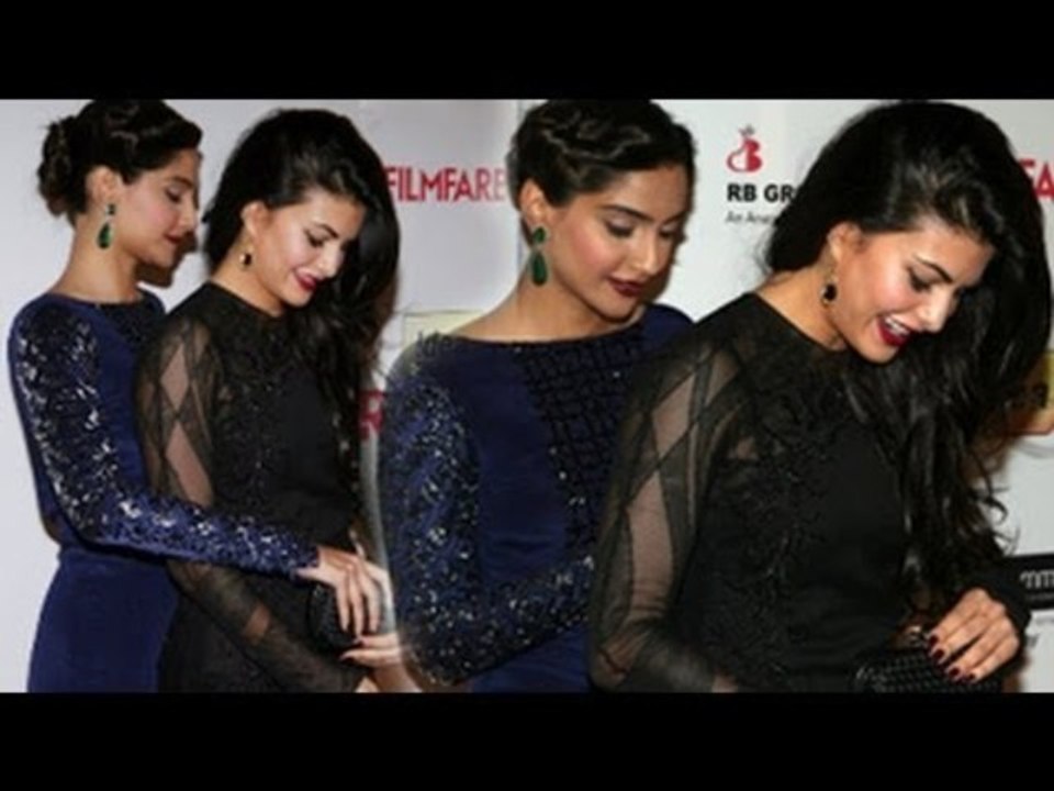 Jacqueline Suffers Wardrobe Malfunction