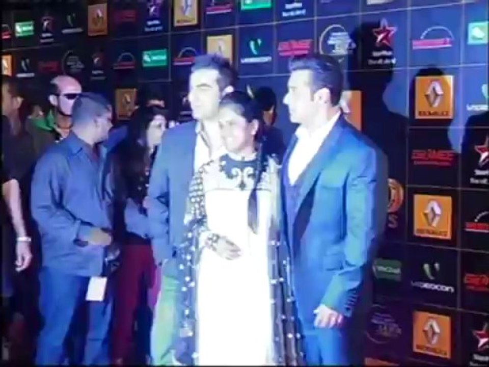 7-STAR GUILD AWARD RED CARPET WITH SRK AND SALMAN