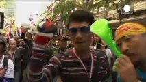 Thailandia: attacco contro un corteo dell'opposizione. Almeno 28 i feriti