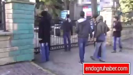 Öğrenciler birbirlerine satır ve sopalarla saldırdı!..